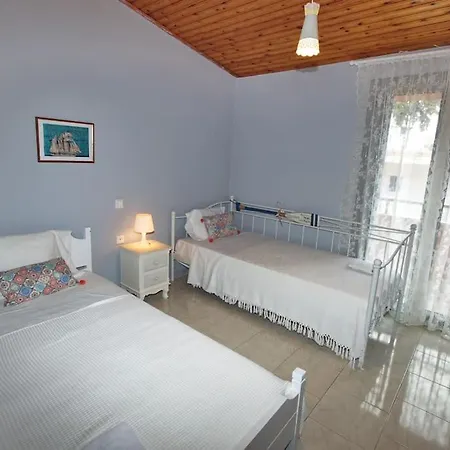 Private And Calm Maisonette 2' Walk To The *
